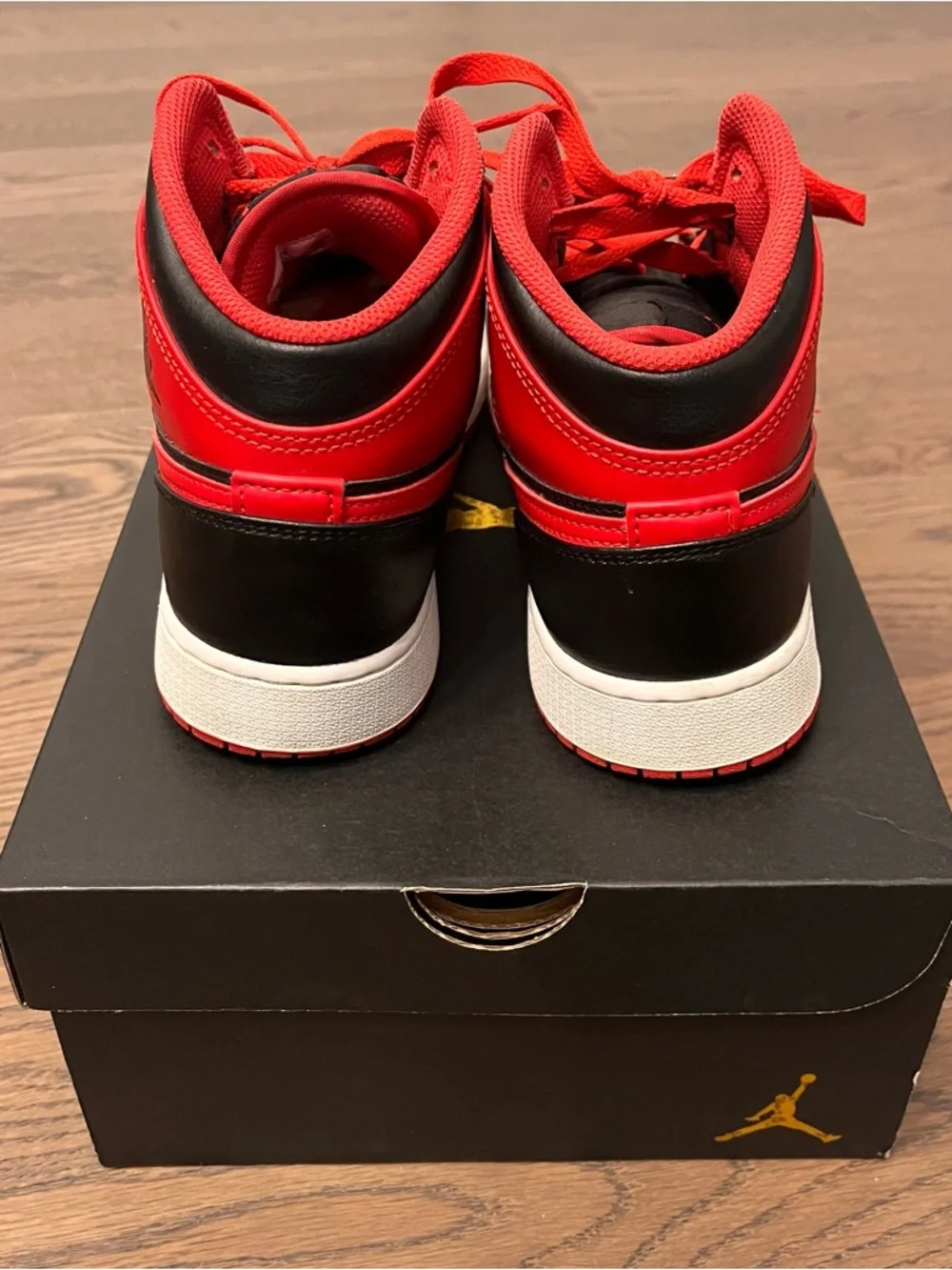 Nike Air Jordan 1 Mid (GS) Black/Fire Red White (Size 7 Y) - Picture 4 of 8